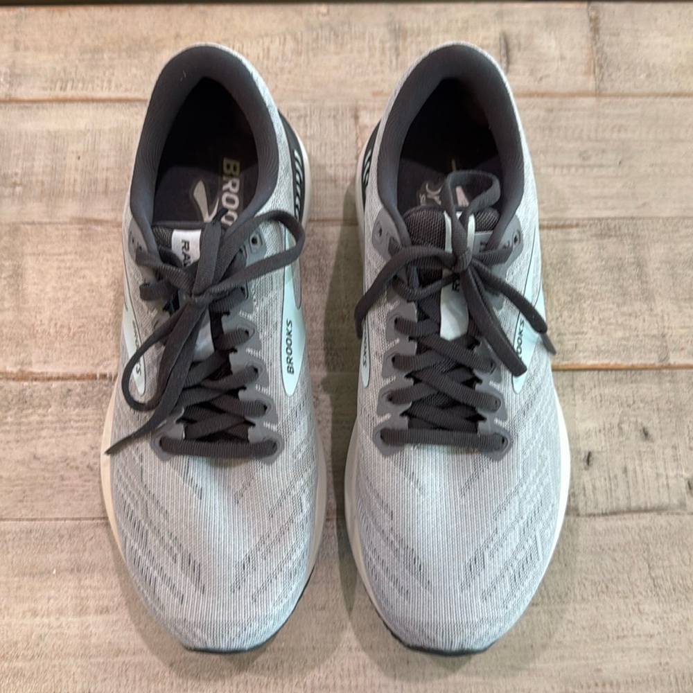 Brooks Ravenna 11 Running Shoes worn once